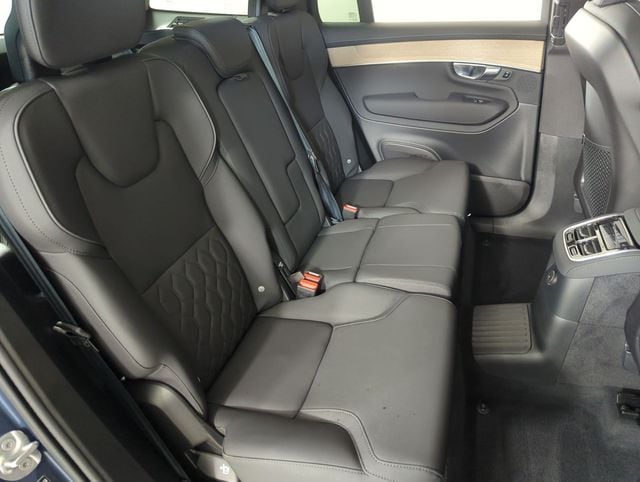 2026 Volvo XC90 Plus - Photo 19
