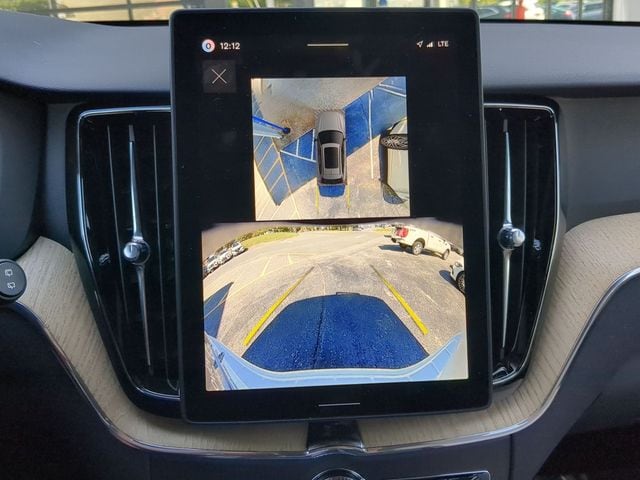 2026 Volvo XC60 Plus - Photo 11