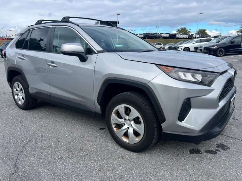 Used 2019 Toyota RAV4 LE SUV