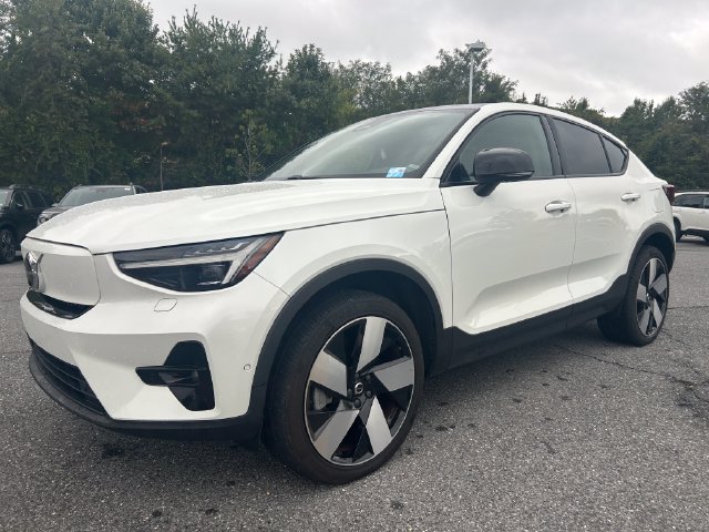 2023 Volvo C40
