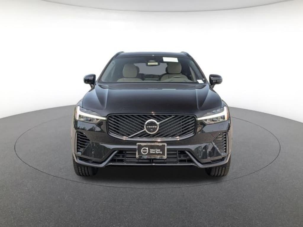 New 2026 Volvo XC60 plug-in hybrid T8 Plus SUV
