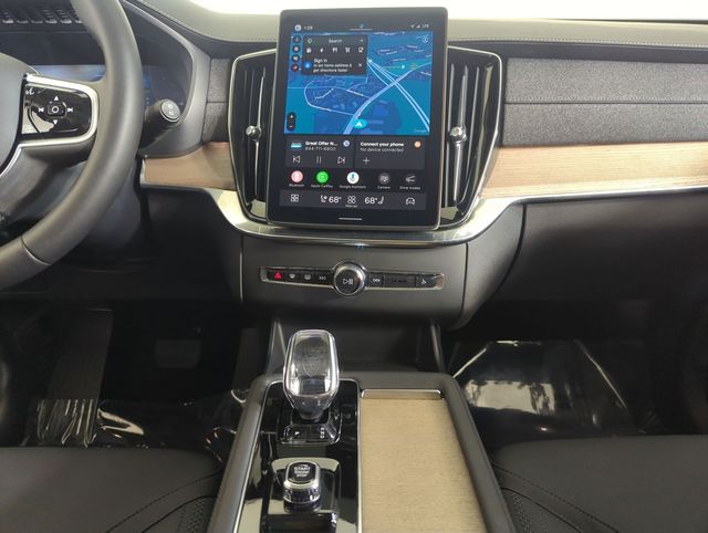 2026 Volvo XC90 Plus - Photo 14