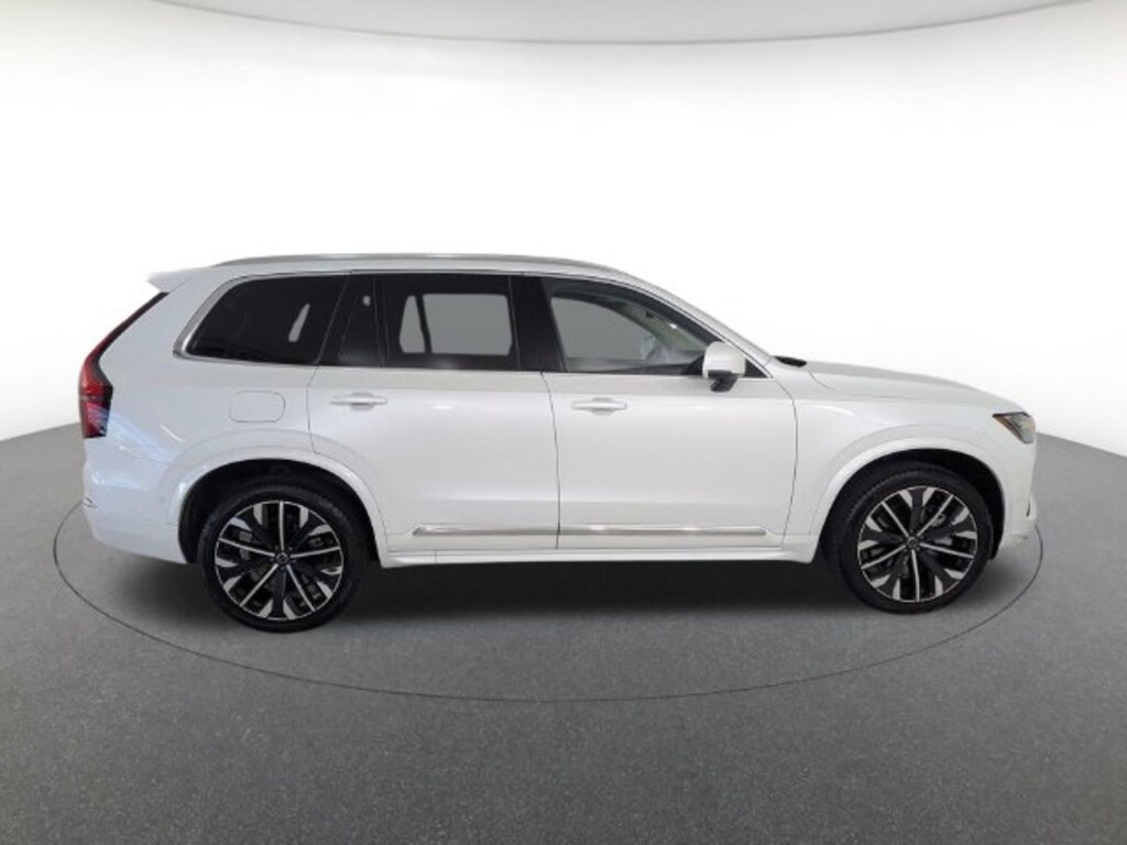 Certified 2026 Volvo XC90 Plug-In Hybrid T8 Plus SUV