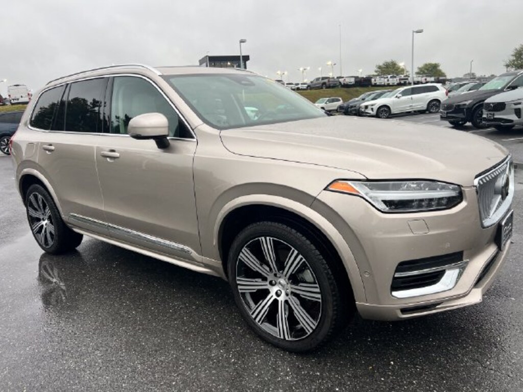 Used 2024 Volvo XC90 plug-in hybrid T8 Ultimate Bright 7-Seater SUV