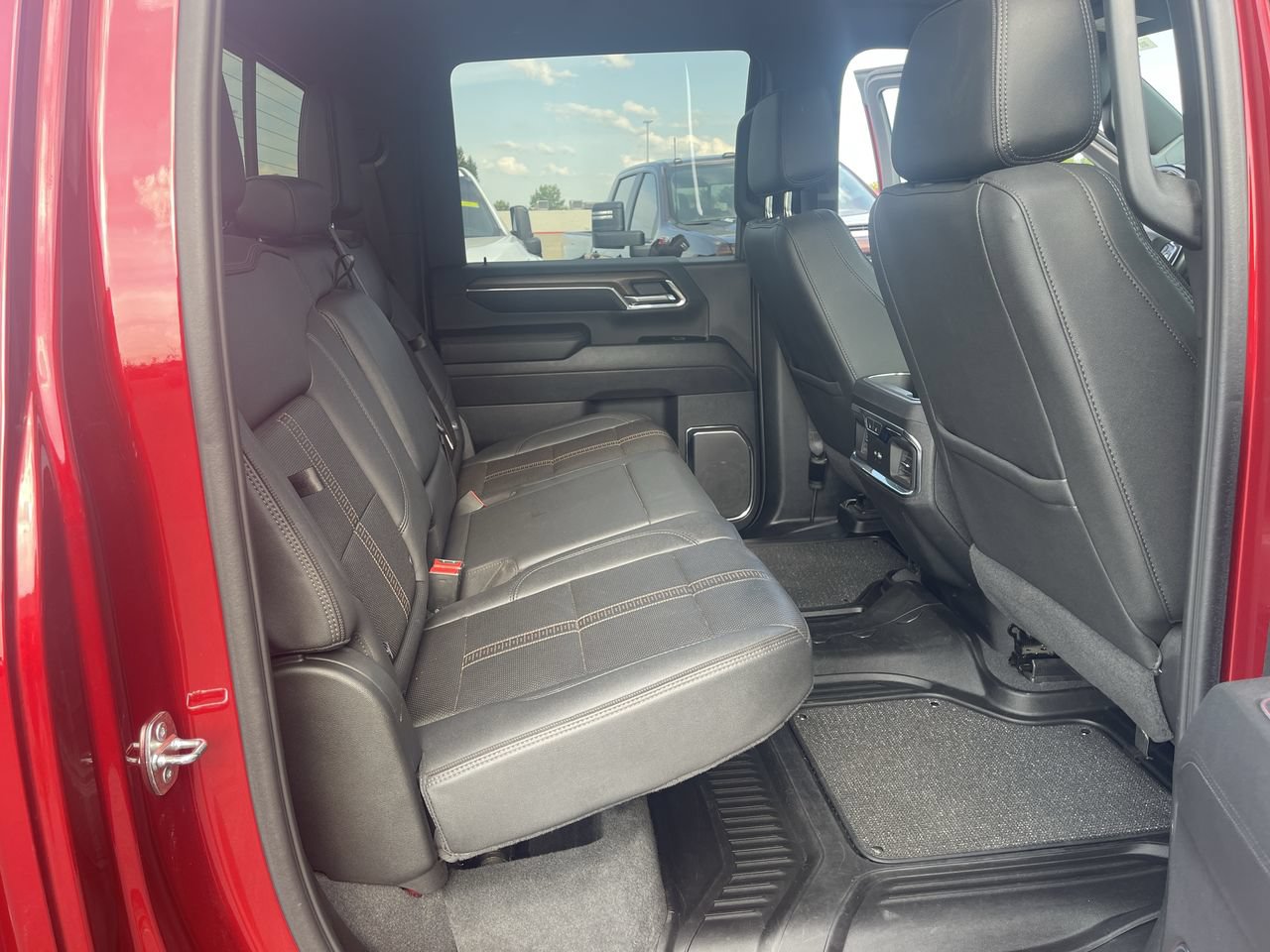 2024 Chevrolet Silverado 2500HD High Country - Photo 28