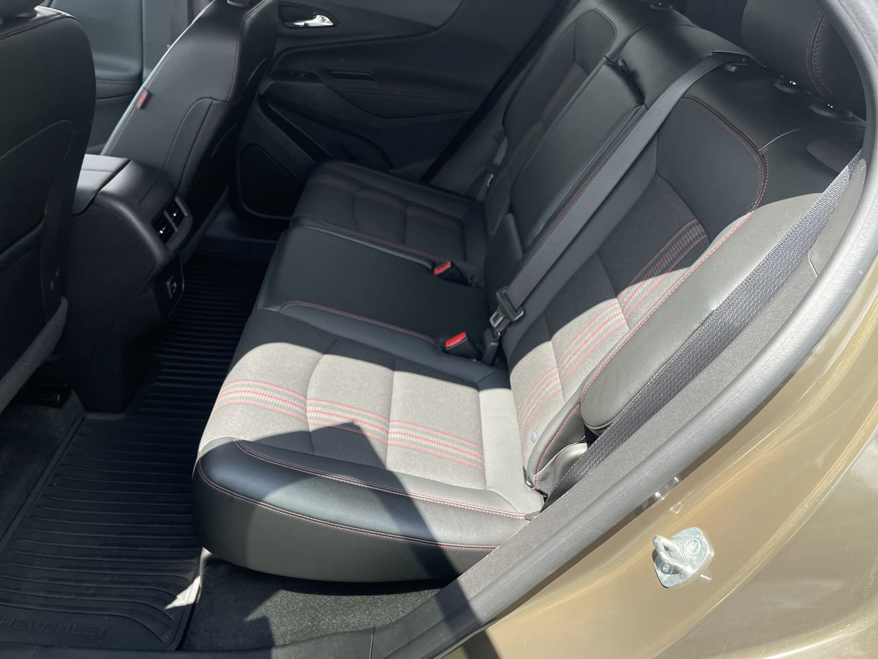 2023 Chevrolet Equinox RS - Photo 23
