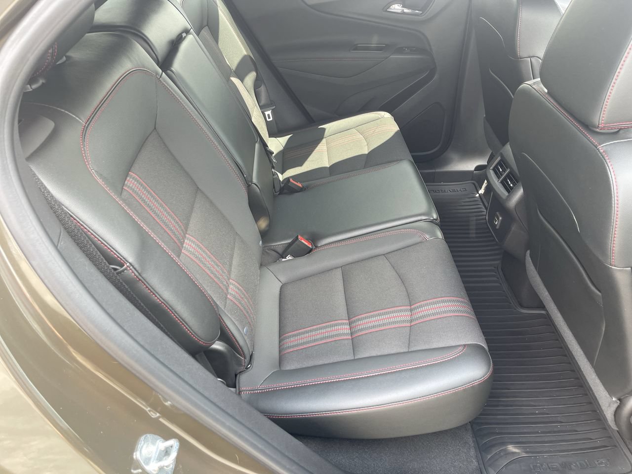 2023 Chevrolet Equinox RS - Photo 25