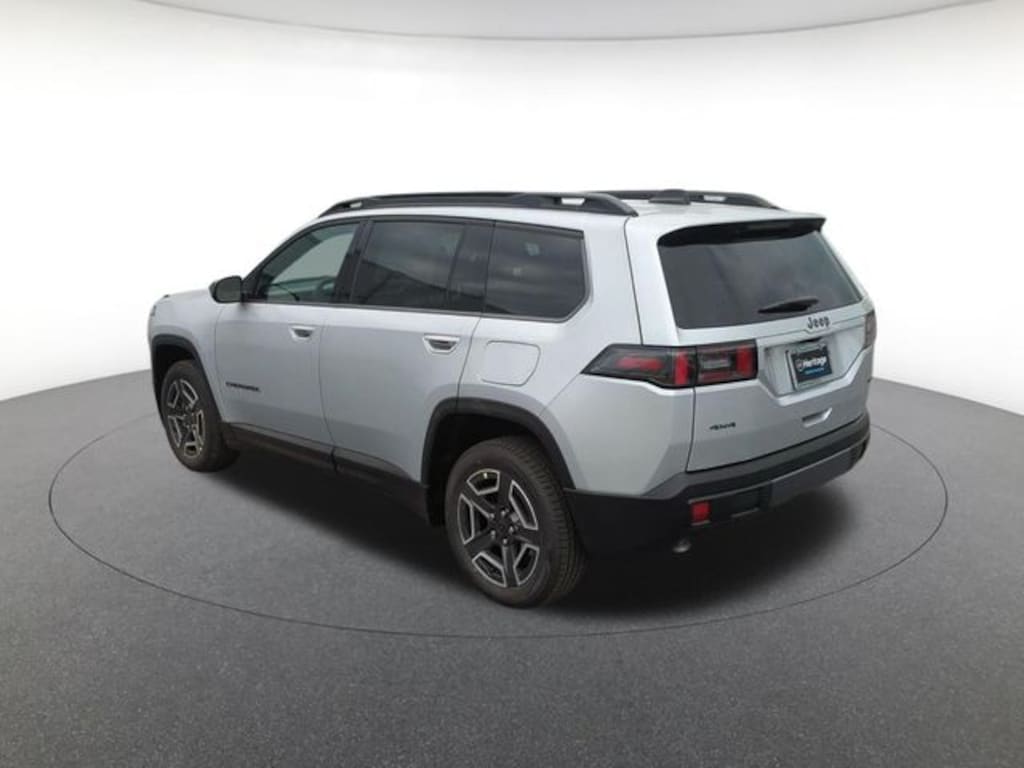 New 2026 Jeep Cherokee Laredo Sport Utility