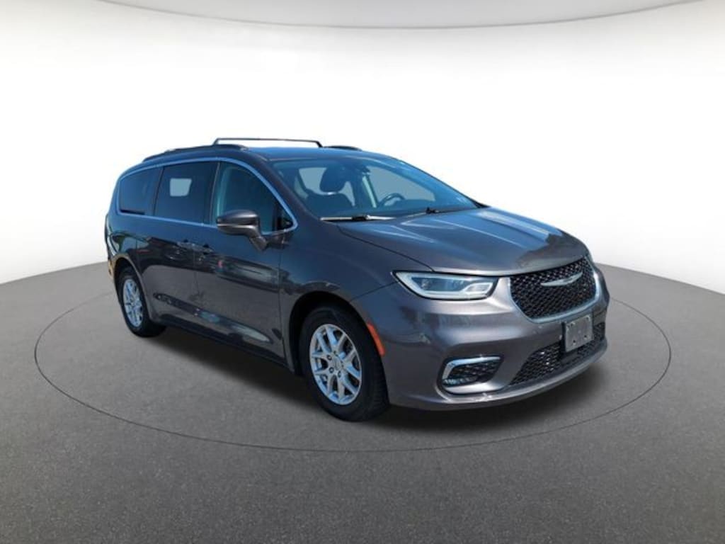 Used 2022 Chrysler Pacifica Touring L Minivan/Van