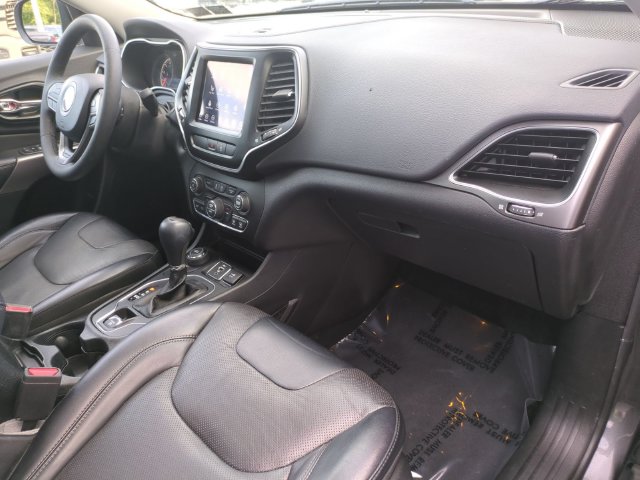 Photo 19