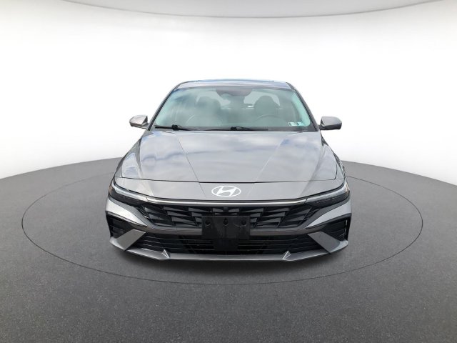 Used 2024 Hyundai Elantra Limited Sedan