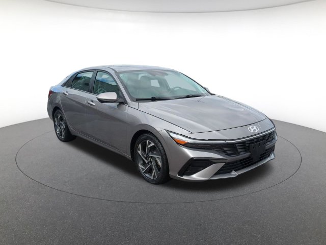 Used 2024 Hyundai Elantra Limited Sedan