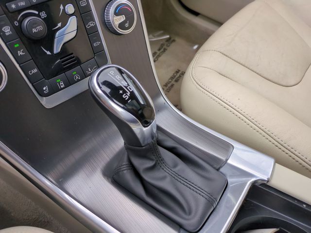 2015 Volvo XC60 Platinum - Photo 12