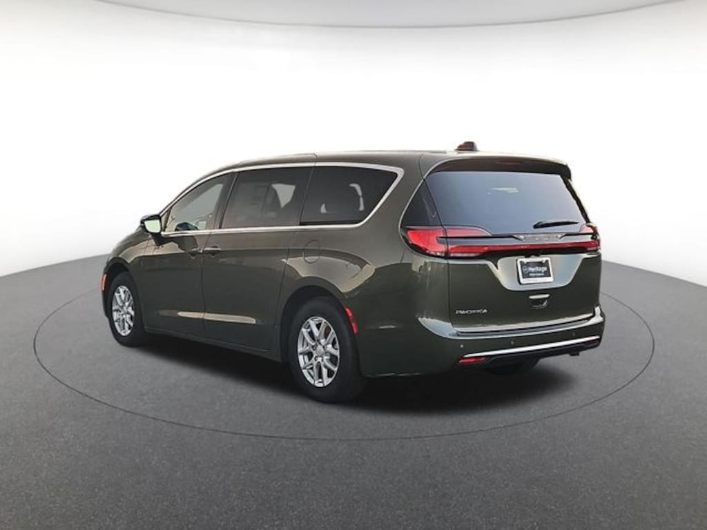 New 2027 Chrysler Pacifica Select Passenger Van