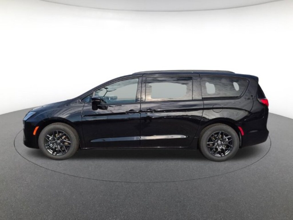 New 2027 Chrysler Pacifica Select Passenger Van