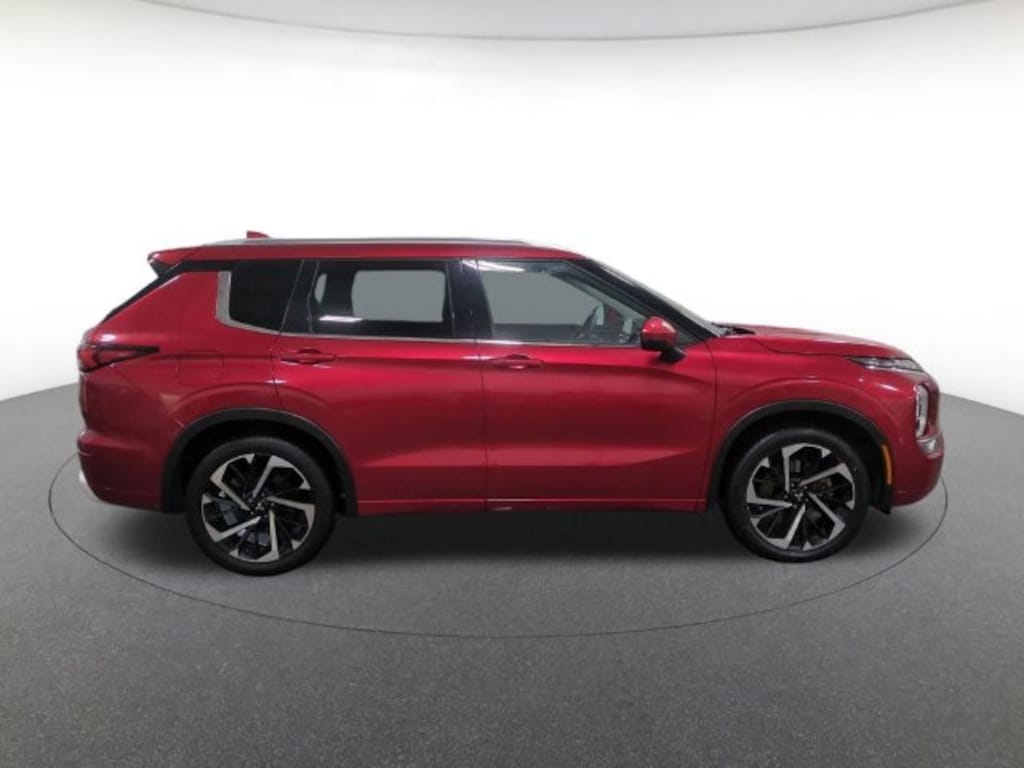 Used 2023 Mitsubishi Outlander SEL SUV