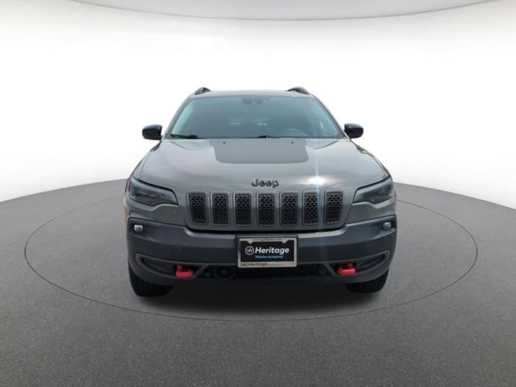 Used 2023 Jeep Cherokee Trailhawk SUV