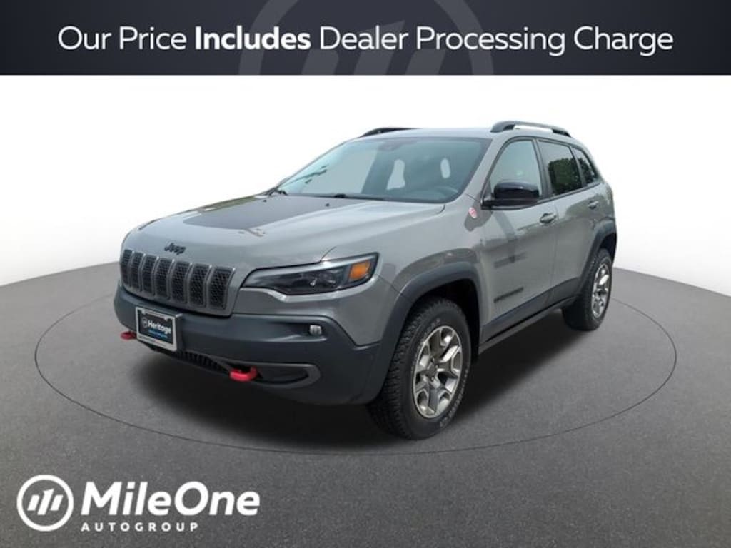 Used 2023 Jeep Cherokee Trailhawk SUV