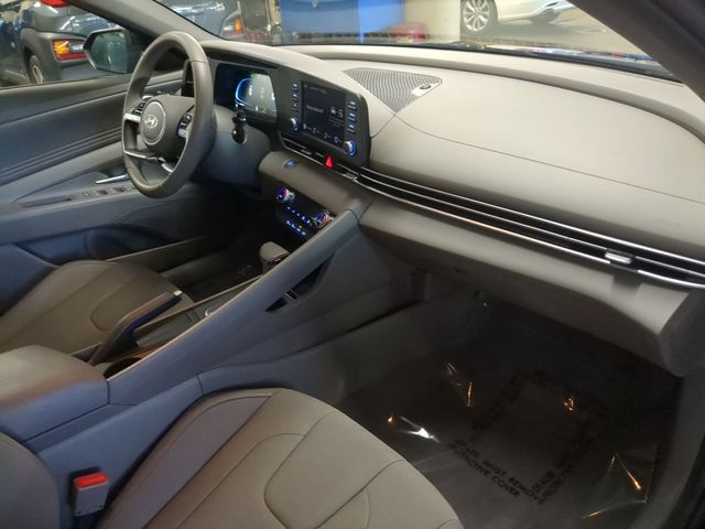 2026 Hyundai Elantra SEL Sport - Photo 18