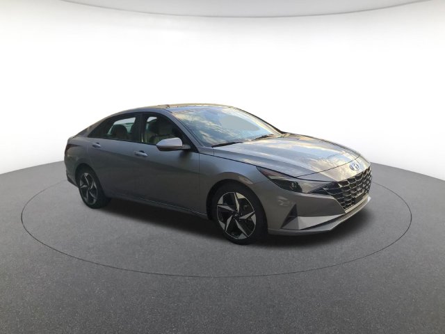 Used 2023 Hyundai Elantra SEL Sedan