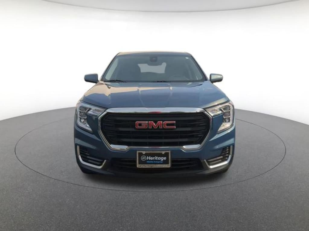 Used 2024 GMC Terrain SLE SUV