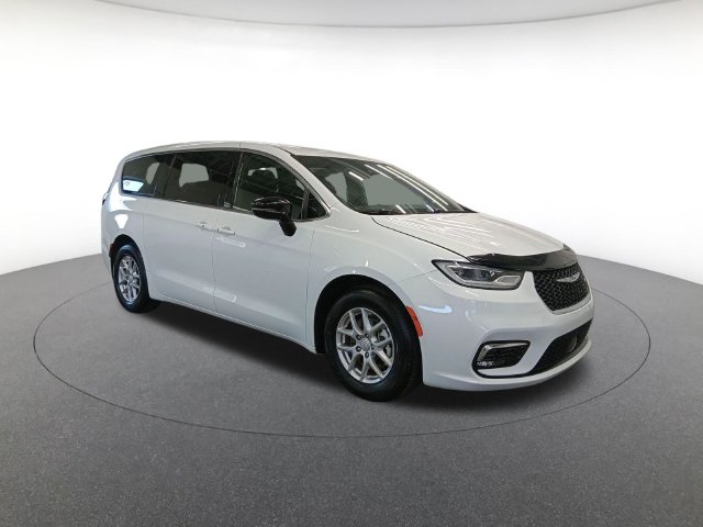 Used 2026 Chrysler Pacifica Select Minivan/Van