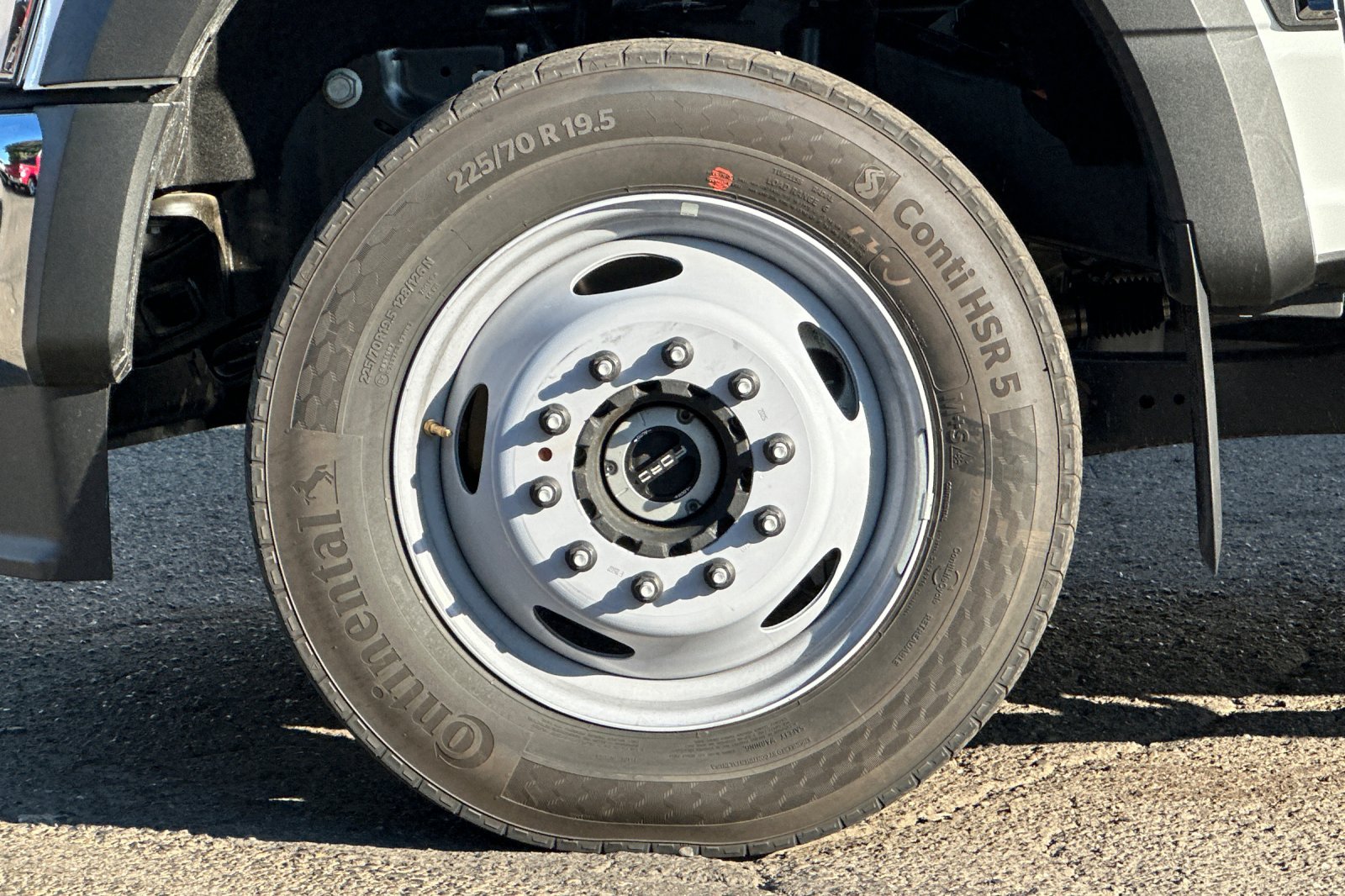 2026 Ford F-450 Super Duty Chassis Cab XL - Photo 22