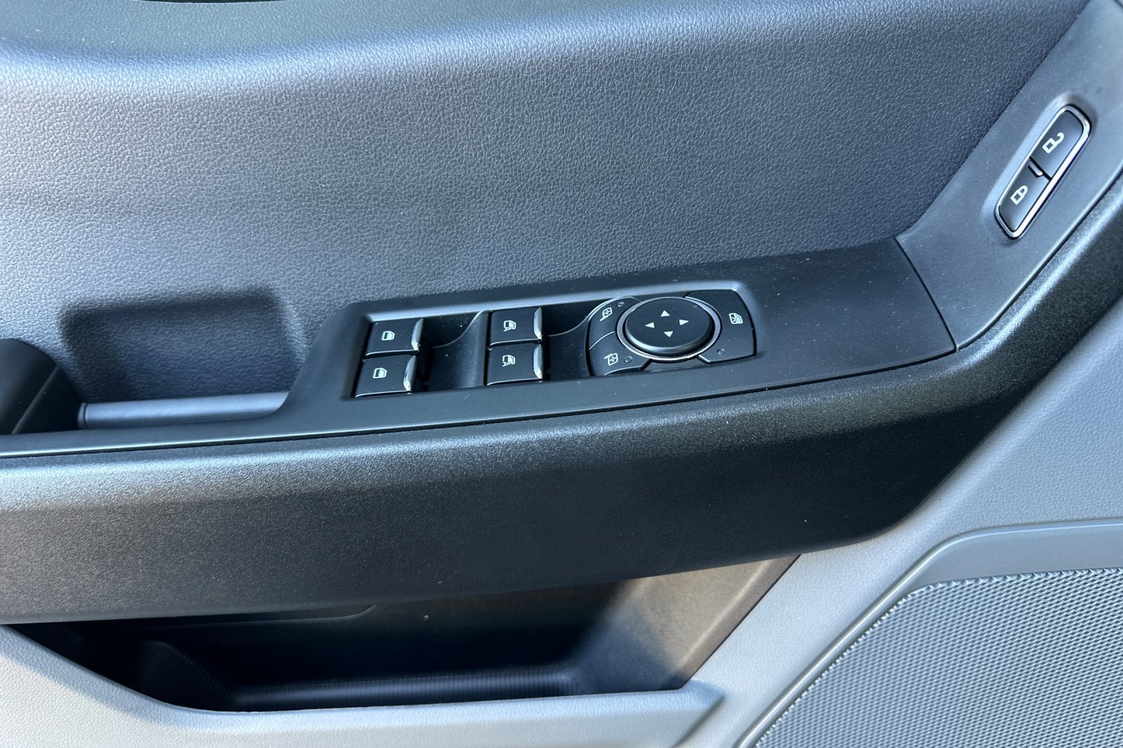 2026 Ford F-250 Super Duty XL - Photo 9