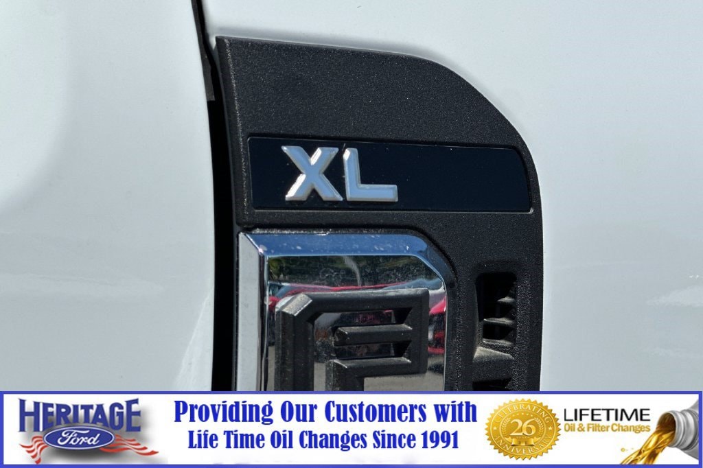 2024 Ford F-450 Super Duty Chassis Cab XL - Photo 21