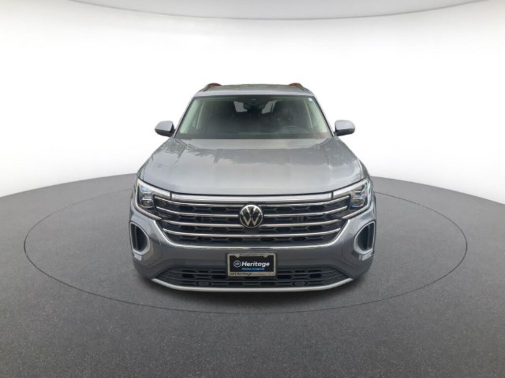 Used 2025 Volkswagen Atlas 2.0T SE SUV