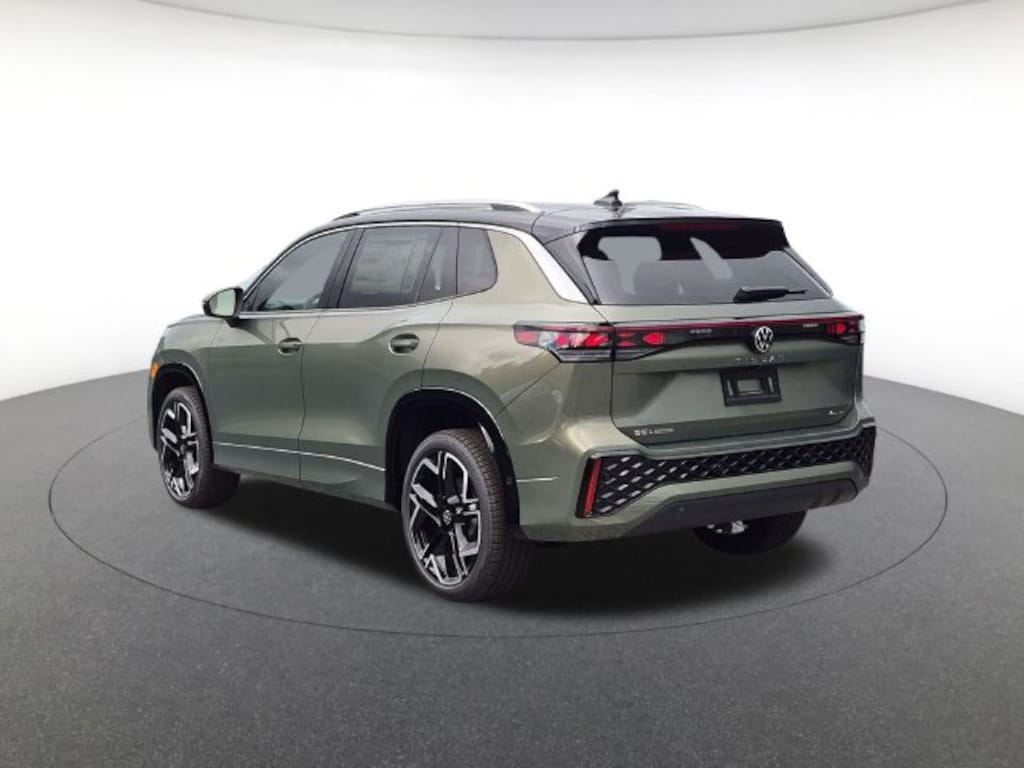 New 2026 Volkswagen Tiguan SEL R-Line Turbo SUV