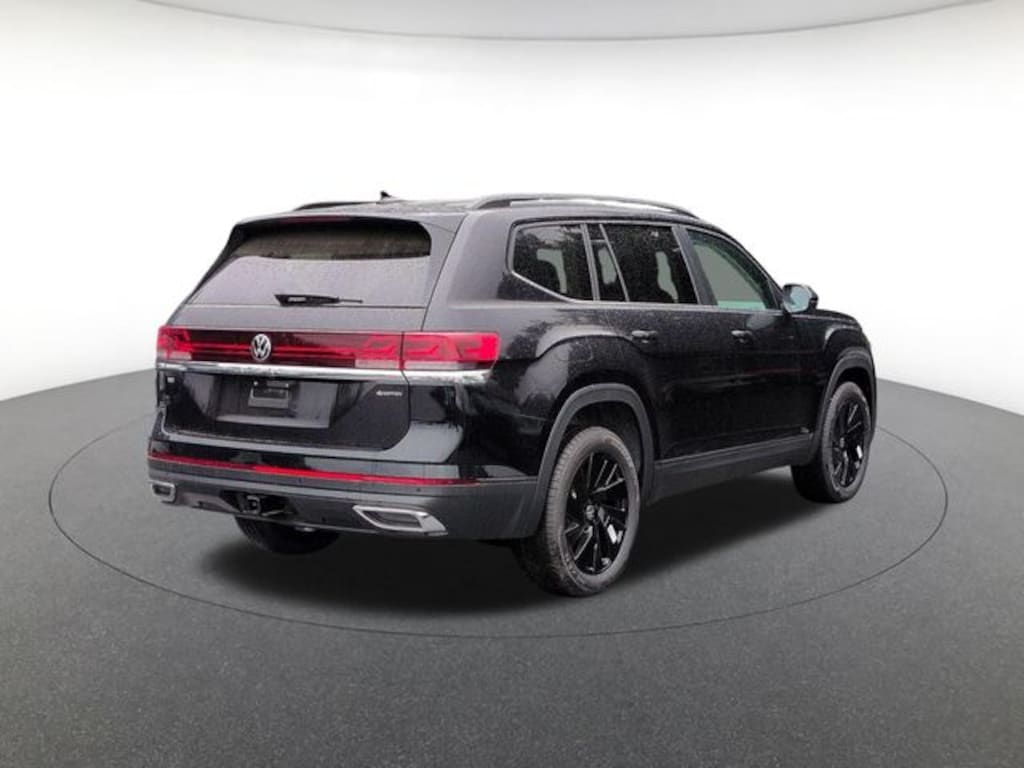 New 2026 Volkswagen Atlas SE w/Technology SUV