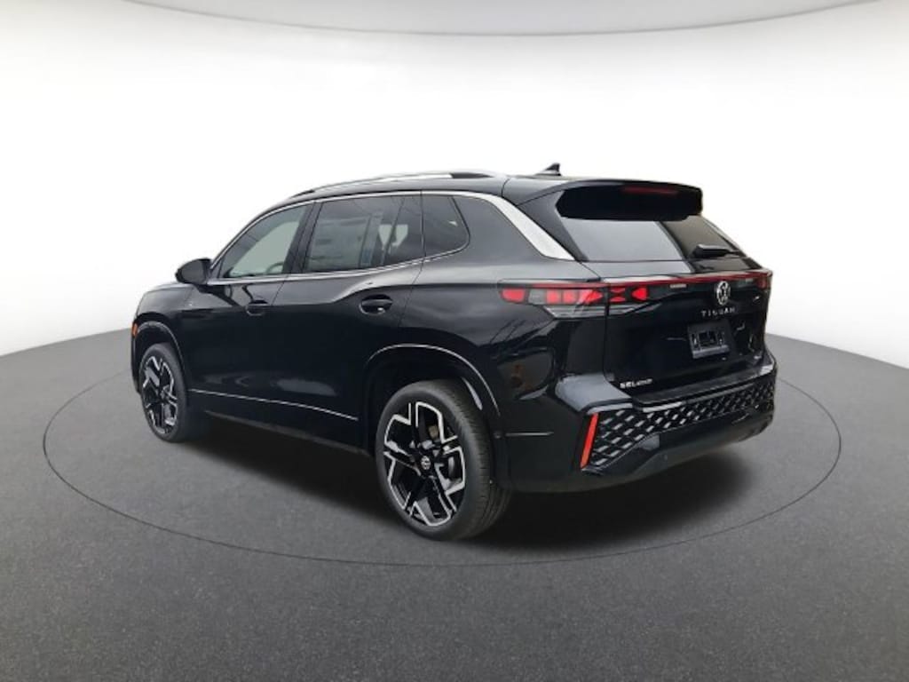 New 2026 Volkswagen Tiguan SEL R-Line Turbo SUV