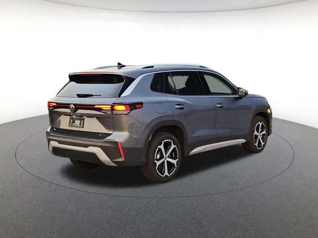 New 2026 Volkswagen Tiguan SE SUV