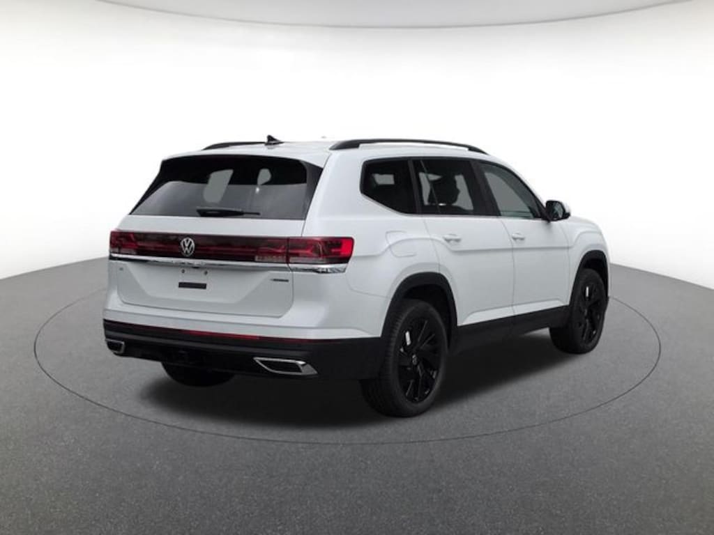 New 2026 Volkswagen Atlas SE w/Technology SUV