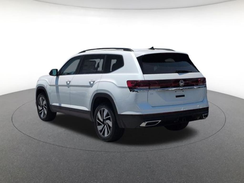 New 2026 Volkswagen Atlas SE w/Technology SUV