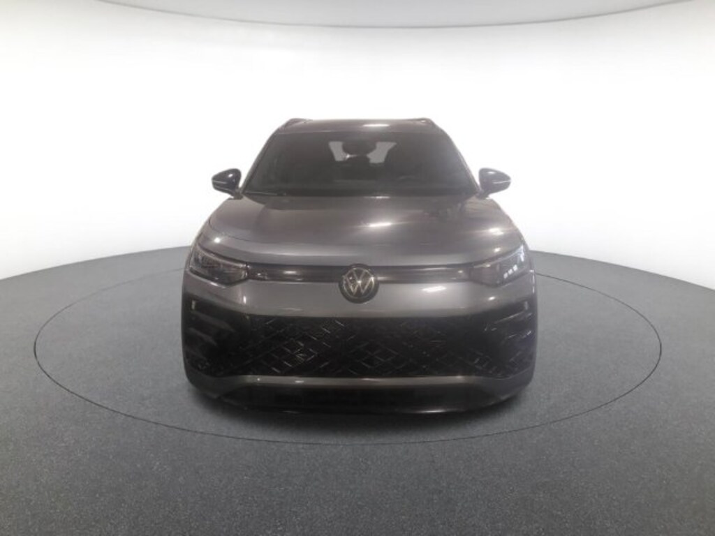 Used 2025 Volkswagen Tiguan 2.0T SE R-Line Black SUV