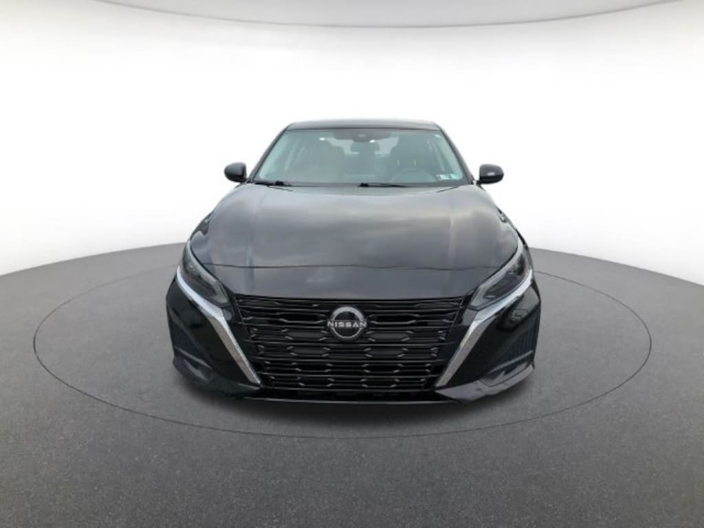 Used 2024 Nissan Altima 2.5 SV Sedan