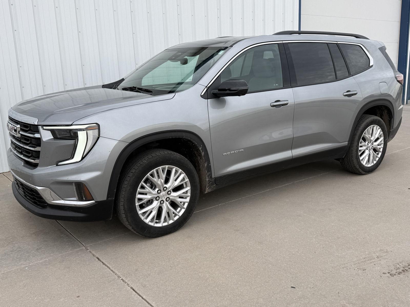 2024 GMC Acadia Elevation