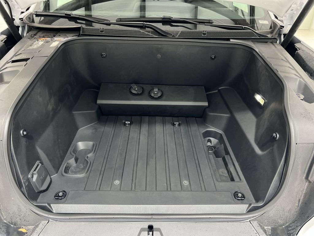 2025 Chevrolet Silverado EV LT - Photo 27