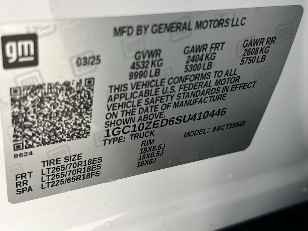 2025 Chevrolet Silverado EV LT - Photo 31