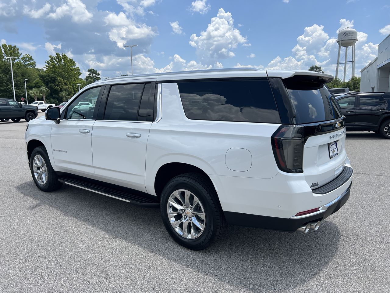 2025 Chevrolet Suburban Premier - Photo 38