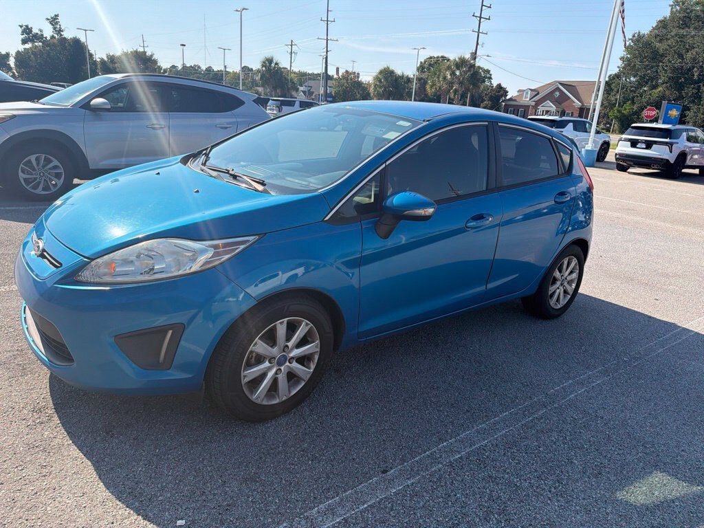 Used 2013 Ford Fiesta SE Hatchback
