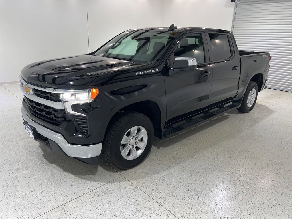 Used 2024 Chevrolet Silverado 1500 LT w/1LT Truck Crew Cab