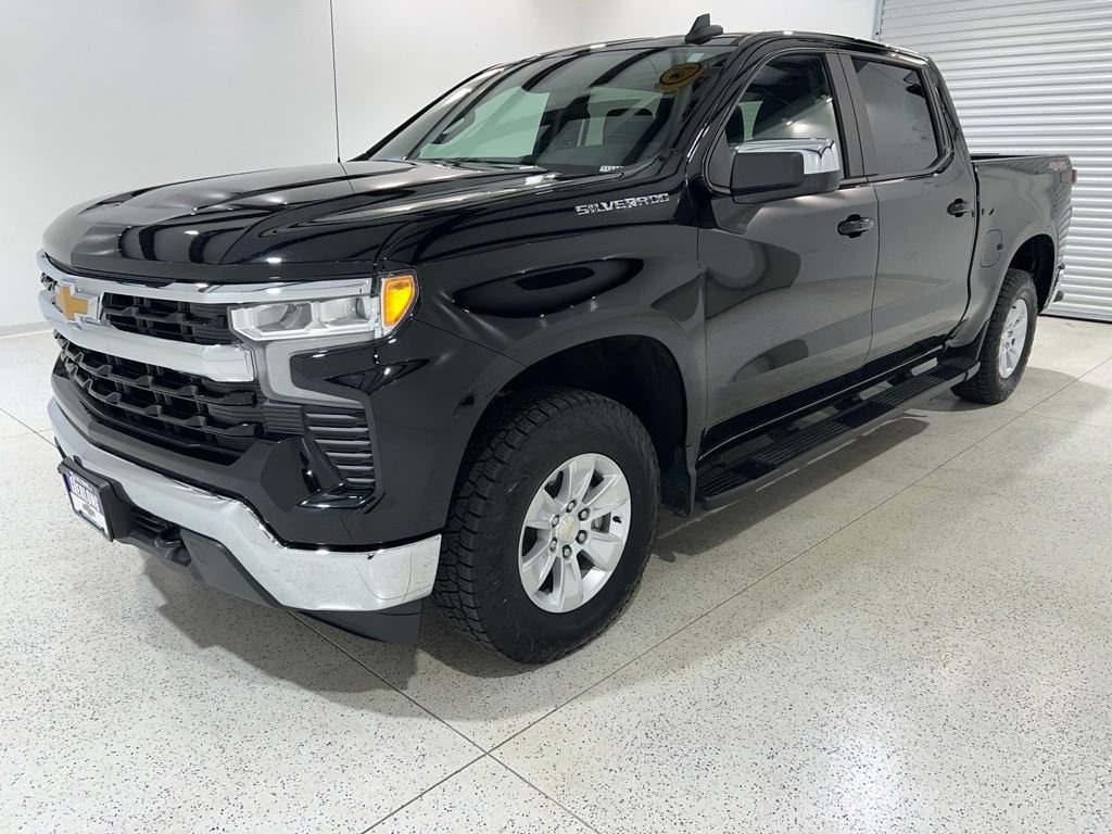 Used 2024 Chevrolet Silverado 1500 LT w/1LT Truck Crew Cab