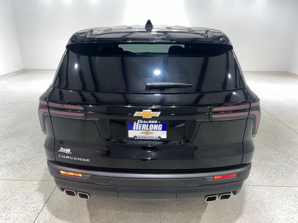 Used 2024 Chevrolet Traverse LS w/1LS SUV