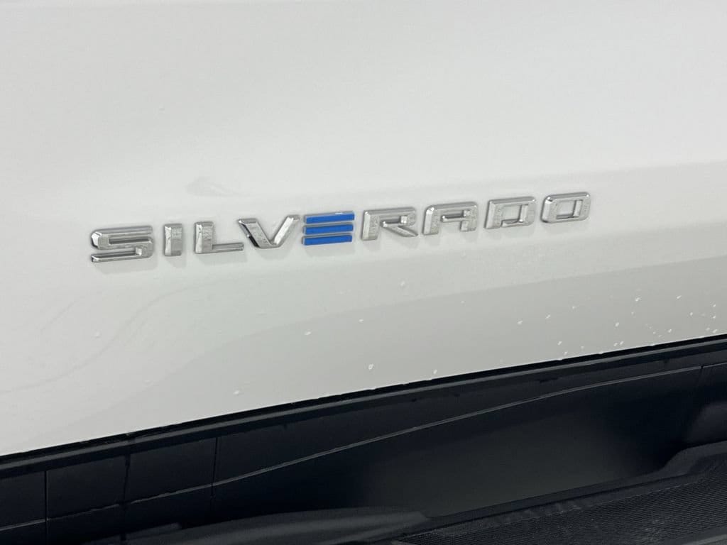 2025 Chevrolet Silverado EV LT - Photo 29