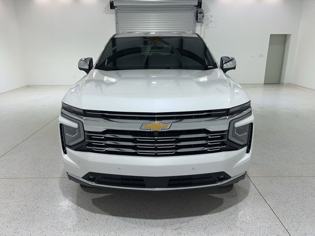 2025 Chevrolet Suburban Premier - Photo 8