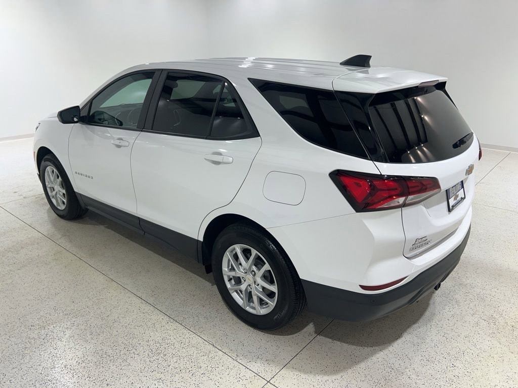 Used 2023 Chevrolet Equinox LS w/1LS SUV