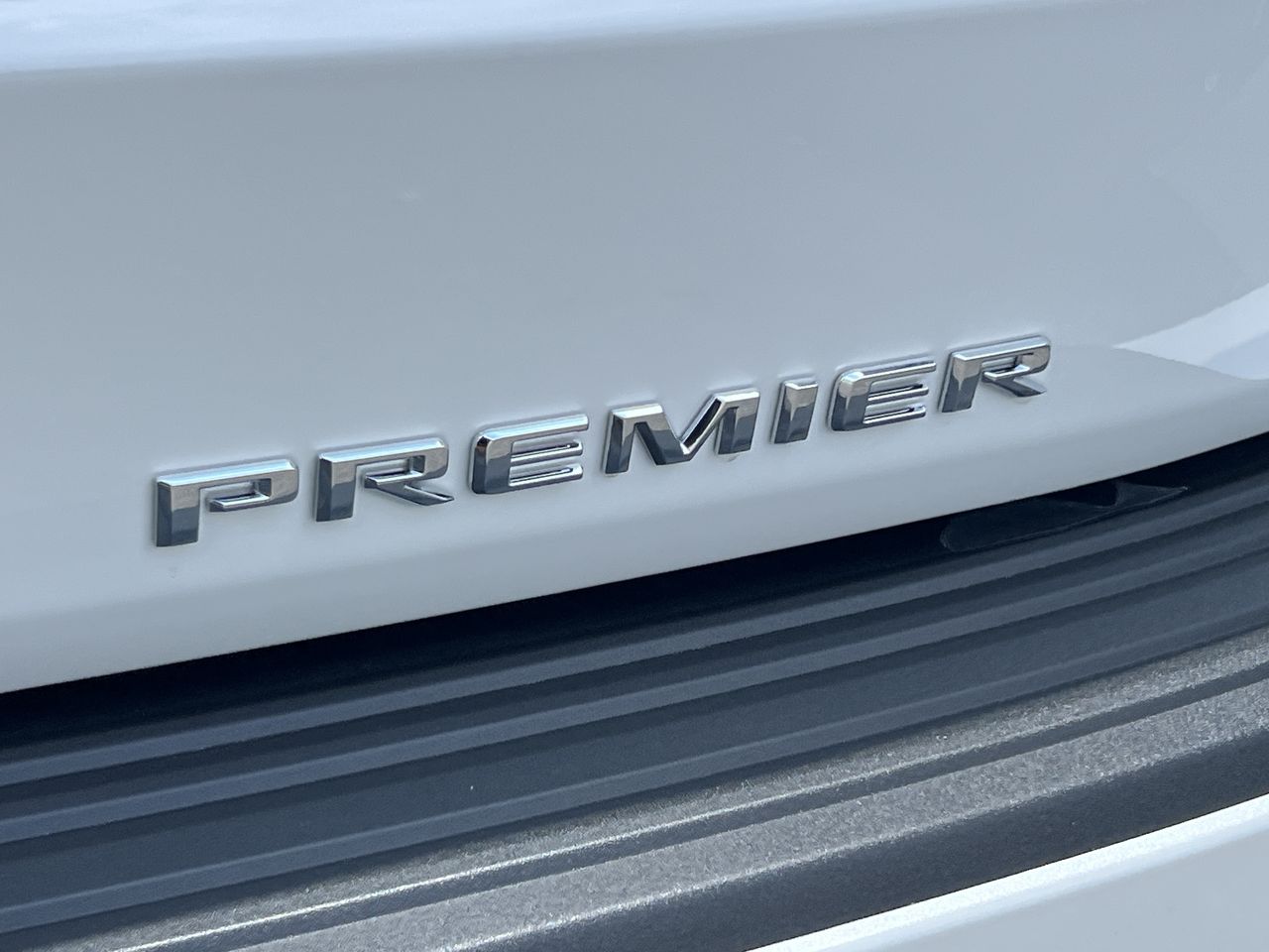 2025 Chevrolet Suburban Premier - Photo 65